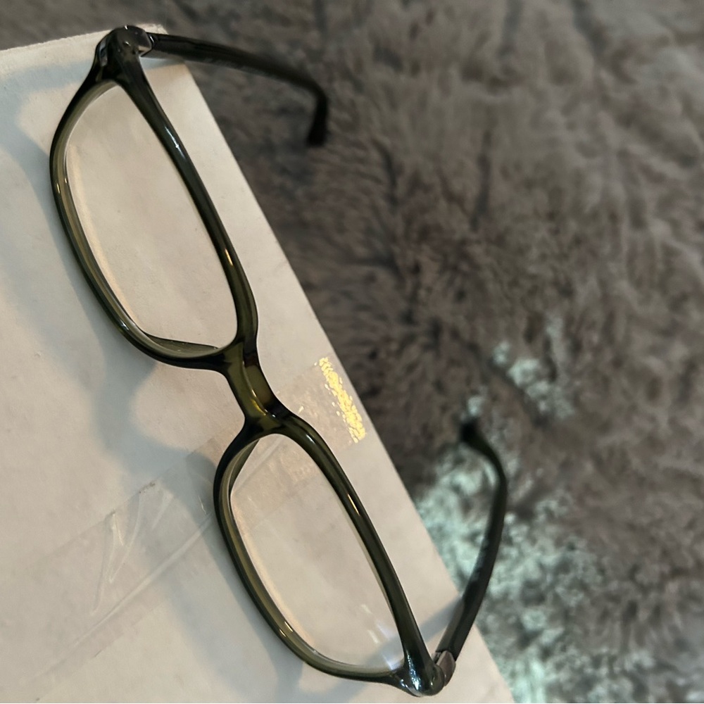 Stylish Green Eyeglasses Gucci